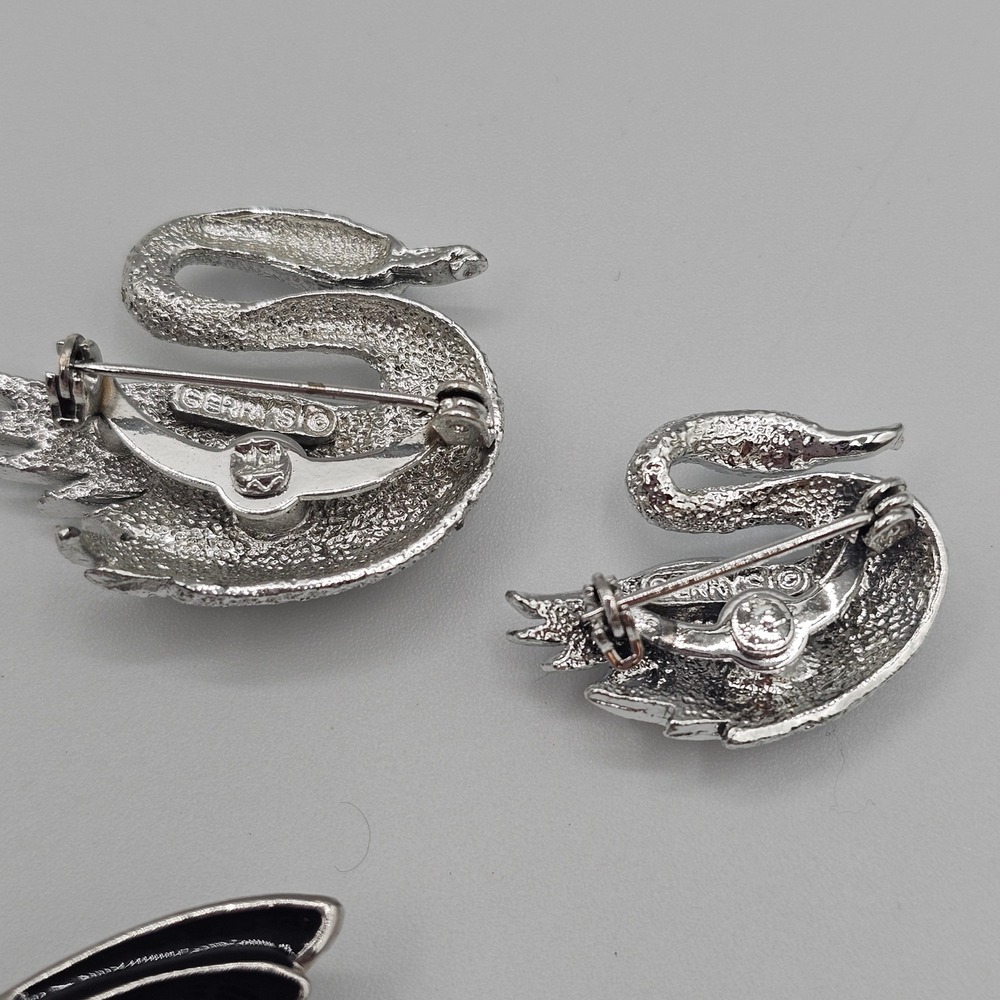 Vtg Lot Silver Tone Black Rhinestone Animal Brooch Figural Elephants Birds Koala - Picture 7 of 16